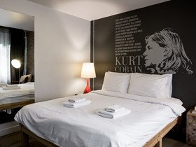 Pyur Otel