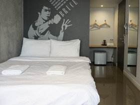 Pyur Otel