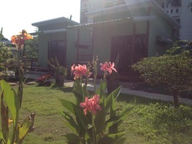 Raintree Boutique Hut