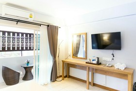 Ratana Hotel