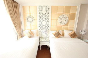 Ratchiangsaen Flora House