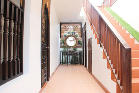 Ratchiangsaen Flora House