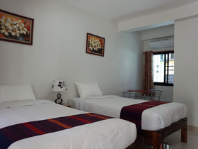 Rena House Chiang Mai