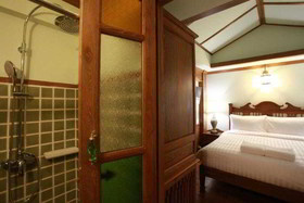 Rich Lanna House