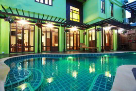 Rich Lanna House