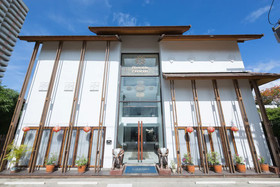 Riverside Floral Inn