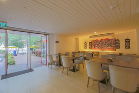 Riverside Floral Inn