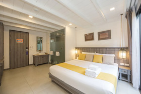 Riverside Floral Inn
