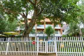 Riverside Floral Inn