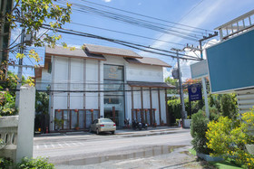 Riverside Floral Inn