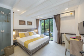 Riverside Floral Inn