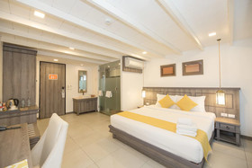 Riverside Floral Inn