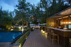 Riverside Floral Inn