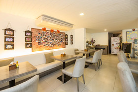 Riverside Floral Inn