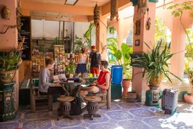 Royal Thapae Gate Guesthouse
