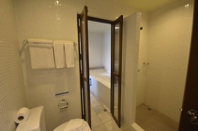 Sakorn Residence & Hotel