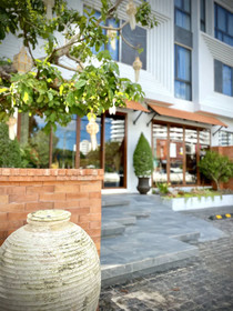 Salee Boutique Hotel
