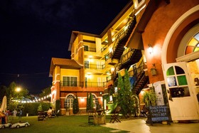 San Pareni Hotel