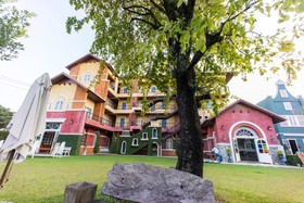 San Pareni Hotel