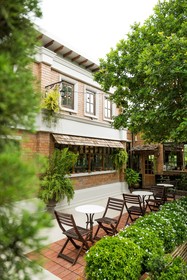 San Pareni Hotel