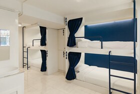 Shapel Hostel And Cafe
