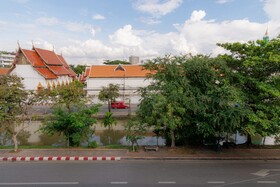 Shapel Hostel And Cafe