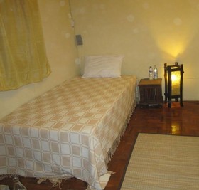 Siam Tulip Guesthouse and Restaurant