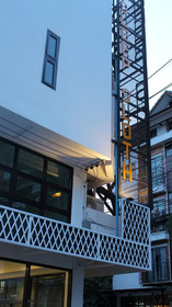Sleep Sloth Hostel