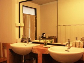 Sparrow Nest Guest House