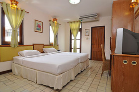 Sri Pat Guesthouse