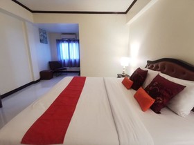 Thana Hotel & Guesthouse