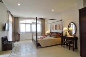 The Golden Wells Residence