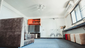The Hubs Hug Hostel