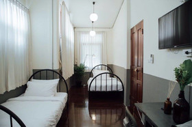 The Lab Poshtel