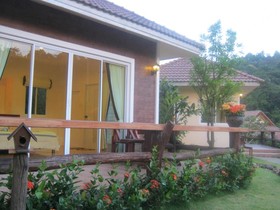 The Road View Resort