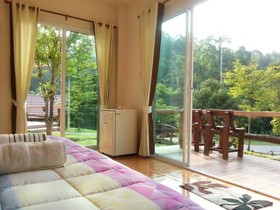 The Road View Resort