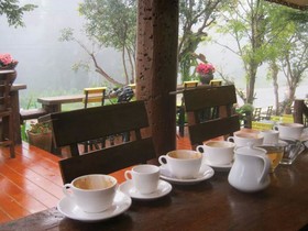 The Road View Resort