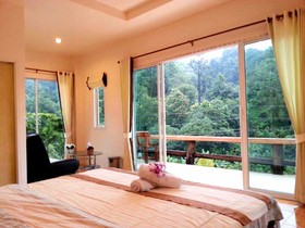 The Road View Resort