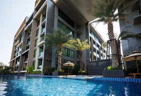 The Star Hill Condo by Thanakrit