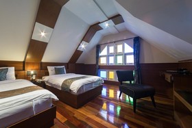 The Twenty Lodge
