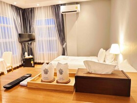 The White House Rachamankha