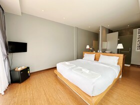 The White House Rachamankha