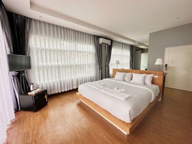 The White House Rachamankha