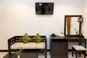 Tjr Boutique House
