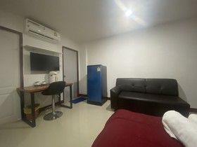 OYO 1135 Triple A Residence