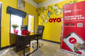 Oyo 75303 V Home Guesthouse Sunday Night Market