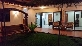 Villa Oranje Chiang Mai