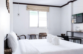 Vlodge Vegetarian & Vegan Hotel