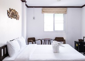Vlodge Vegetarian & Vegan Hotel