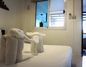 Vlodge Vegetarian & Vegan Hotel